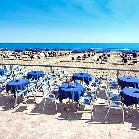 Hotel Clipper Giulianova Exteriör bild