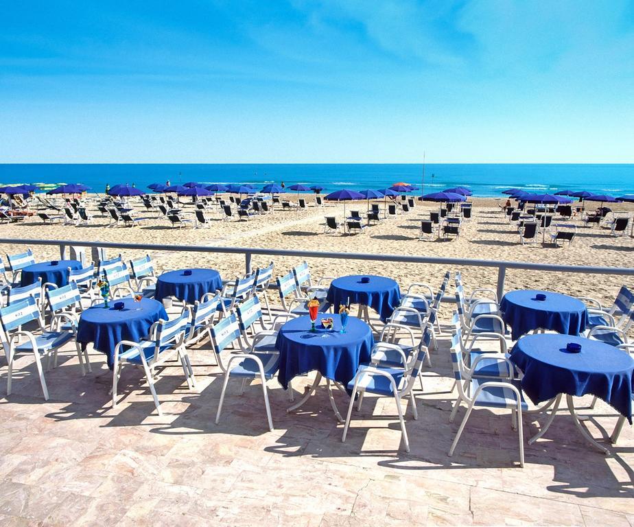 Hotel Clipper Giulianova Exteriör bild